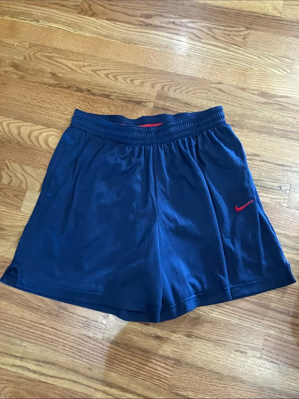 Nike Mens Navy Blue Mesh Athletic Shorts with Red Swoosh Sz XL EUC